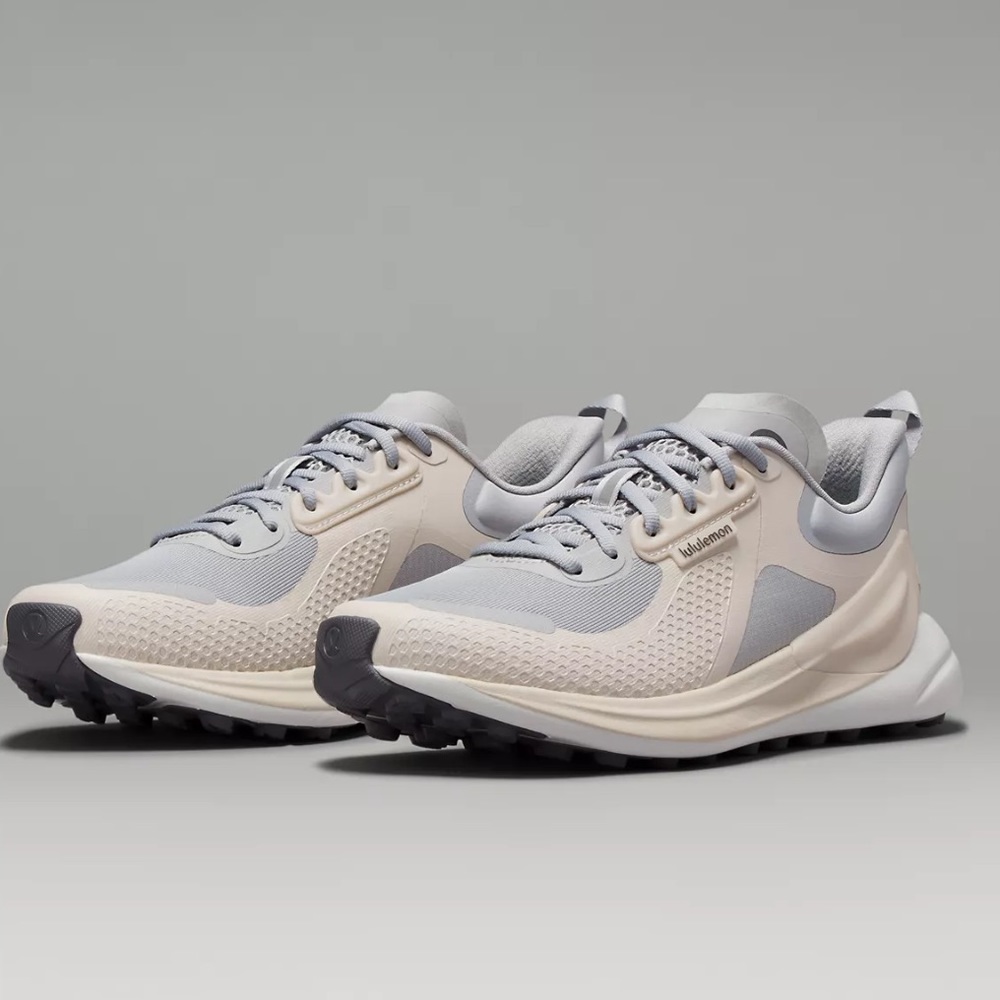BRAND NEW LuluLemon Blissfeel Trail Run Sneakers🗻